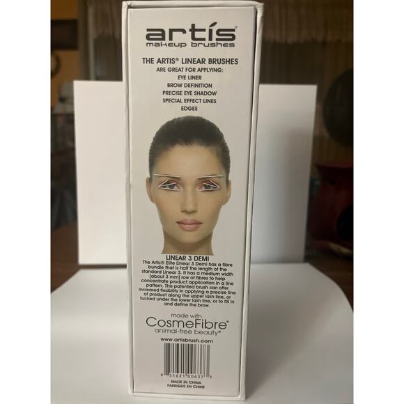 Artis Elite Collection, Mirror Finish, Linear 3 Demi Brush - Picture 2 of 3